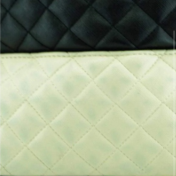 Betsy Johnson Quilted Bow Tote - Picture 5 of 6